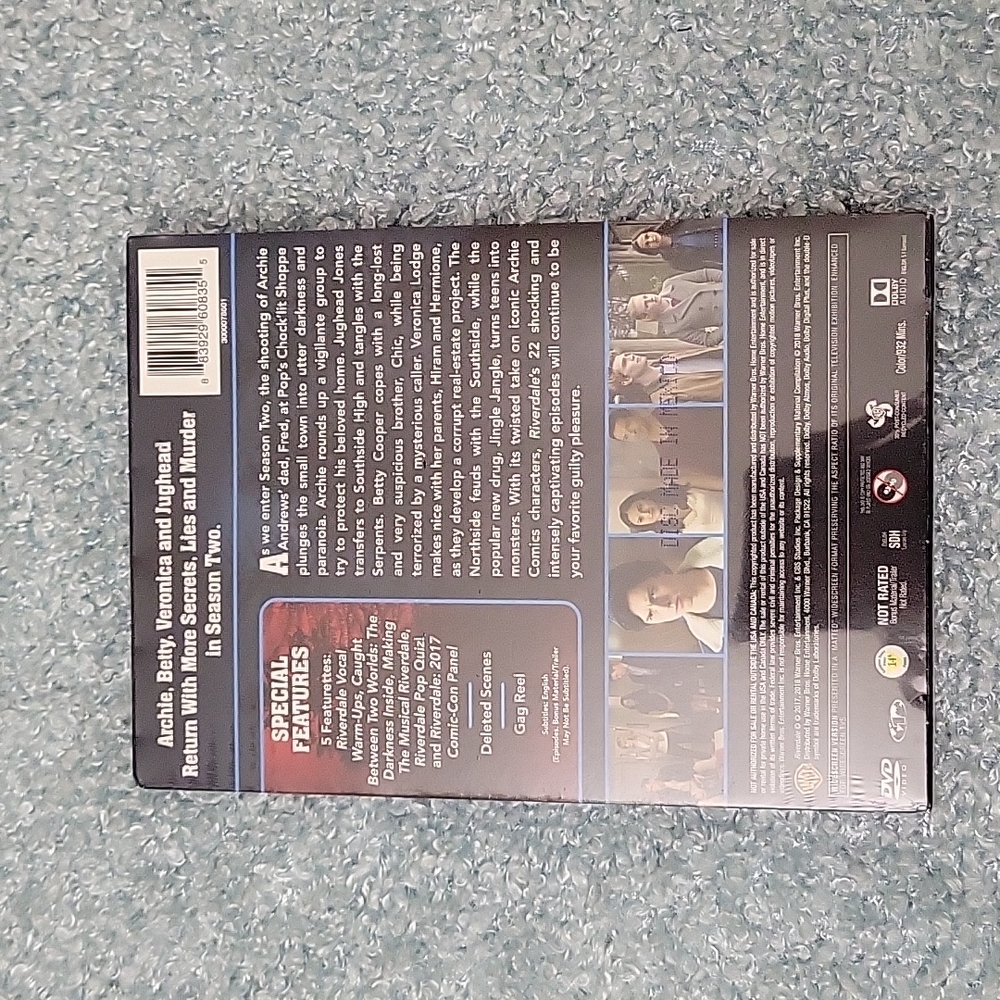 Riverdale Sesaon 1 and 2 on DVD - Picture 5 of 5
